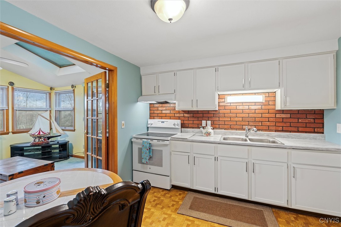 5575 Imperia Lane, Clay, New York image 11