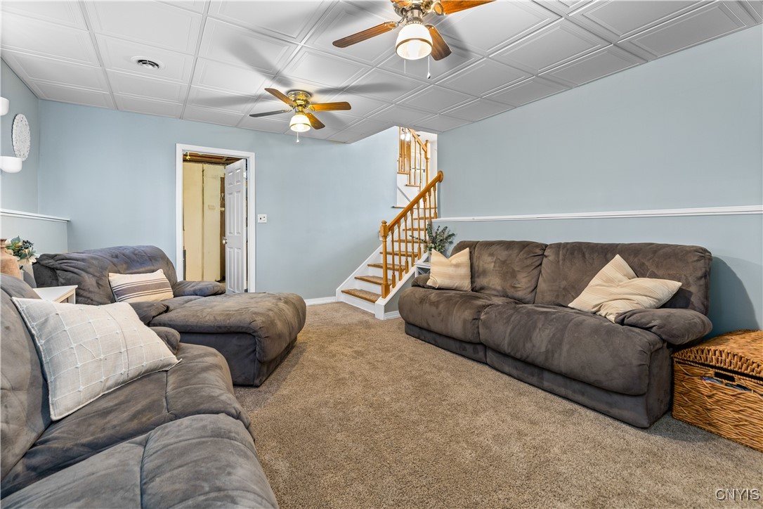 424 Van Dyke Road, Utica, New York image 22