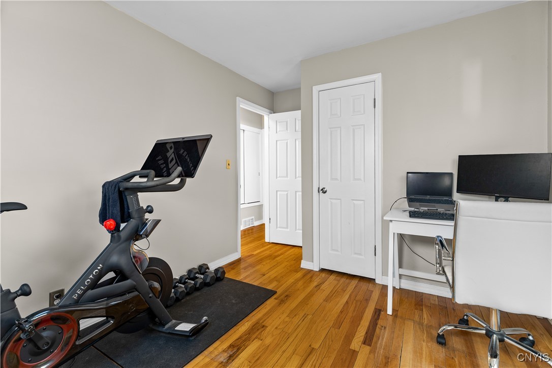 424 Van Dyke Road, Utica, New York image 17