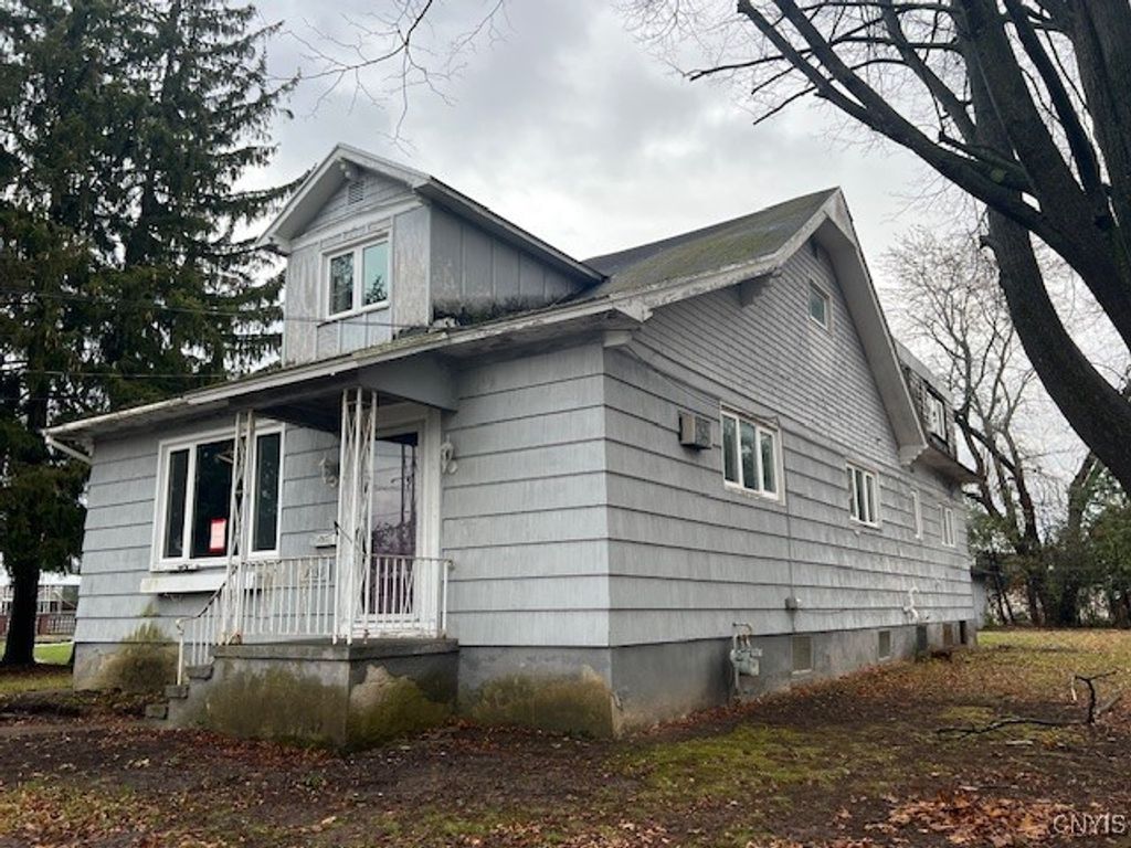 Photo of 1235 Hammond Avenue #2, Utica, NY 13501 (MLS # S1652742)