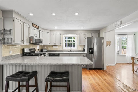 Tiny photo for 15 Olde Maple Avenue, Volney, NY 13069 (MLS # S1709696)