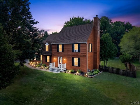 Photo of 15 Olde Maple Avenue, Volney, NY 13069 (MLS # S1709696)