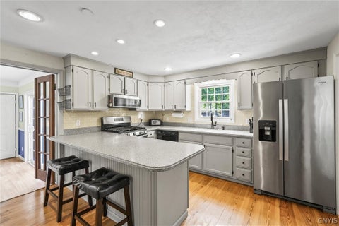 Tiny photo for 15 Olde Maple Avenue, Volney, NY 13069 (MLS # S1709696)