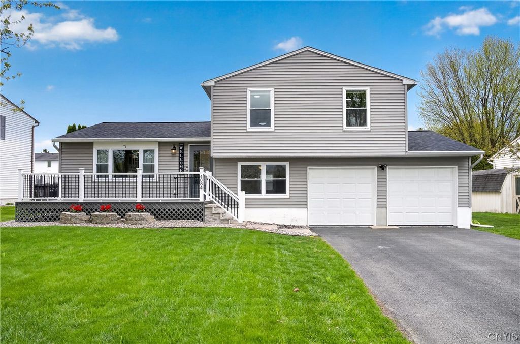 Photo of 4084 Sweet Gum Ln Ln, Clay, NY 13090 (MLS # S1677169)