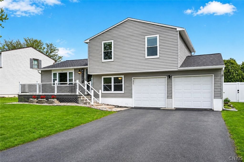 Photo of 4084 Sweet Gum Ln Ln, Clay, NY 13090 (MLS # S1677169)