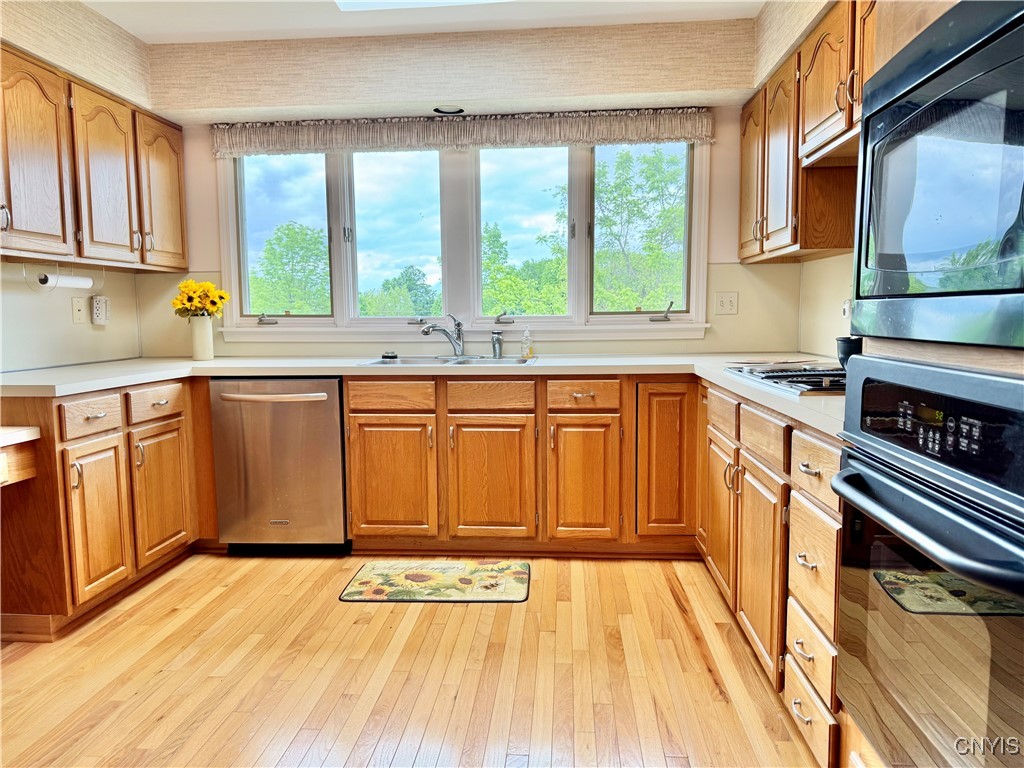 111 Spyglass Lane, Manlius, New York image 8