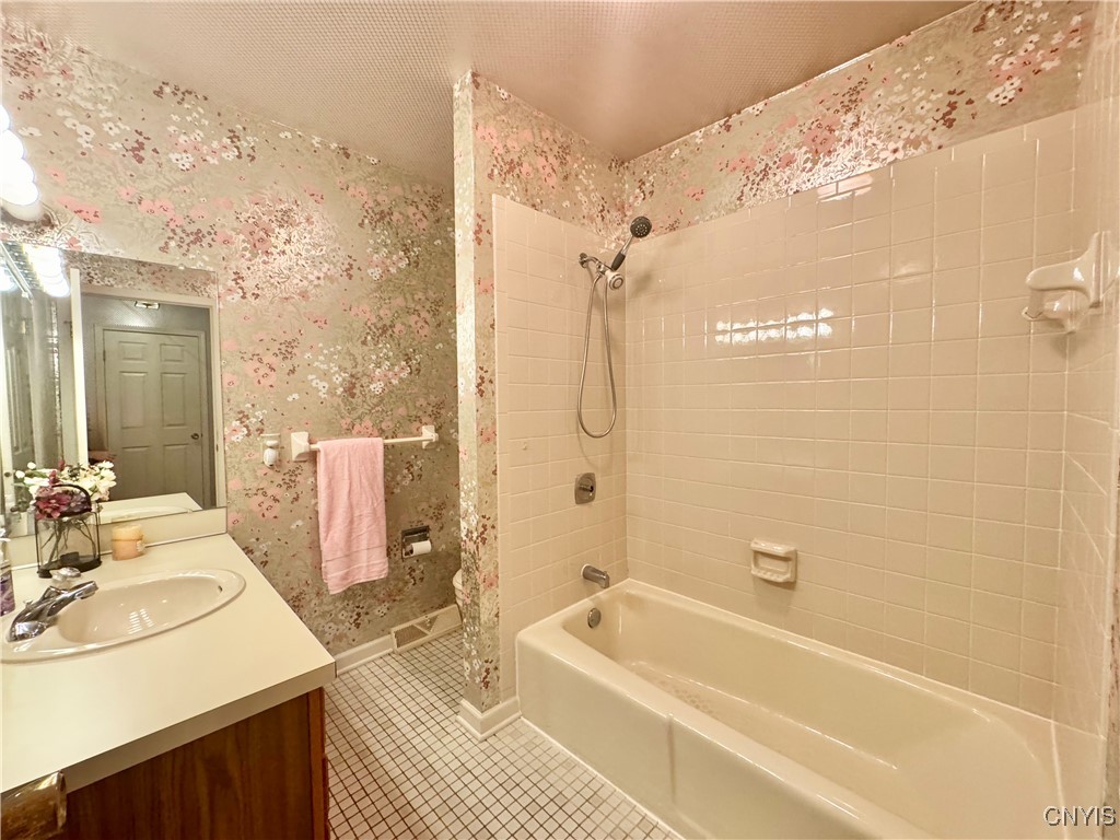 111 Spyglass Lane, Manlius, New York image 19
