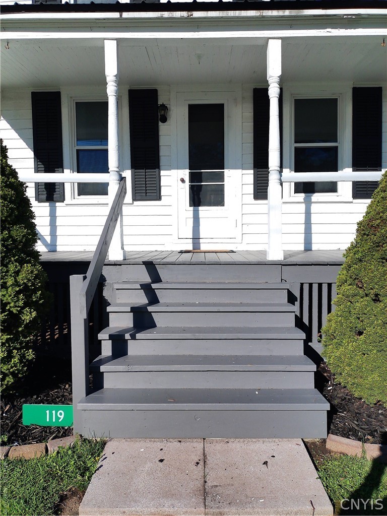 119 Vanderkemp Avenue