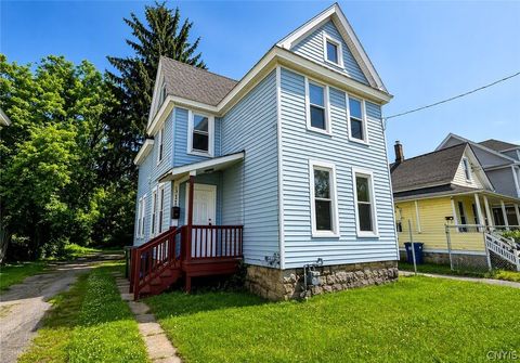 Homes For Sale - 311 Rowland Street<br/> Syracuse, NY 13204