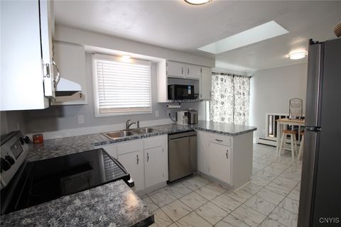 Tiny photo for 6049 Bannister Drive, Cicero, NY 13039 (MLS # S1660766)