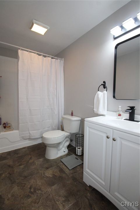 Tiny photo for 6049 Bannister Drive, Cicero, NY 13039 (MLS # S1660766)