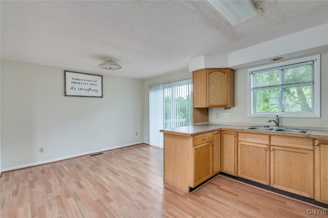 447 S Washington Street 449