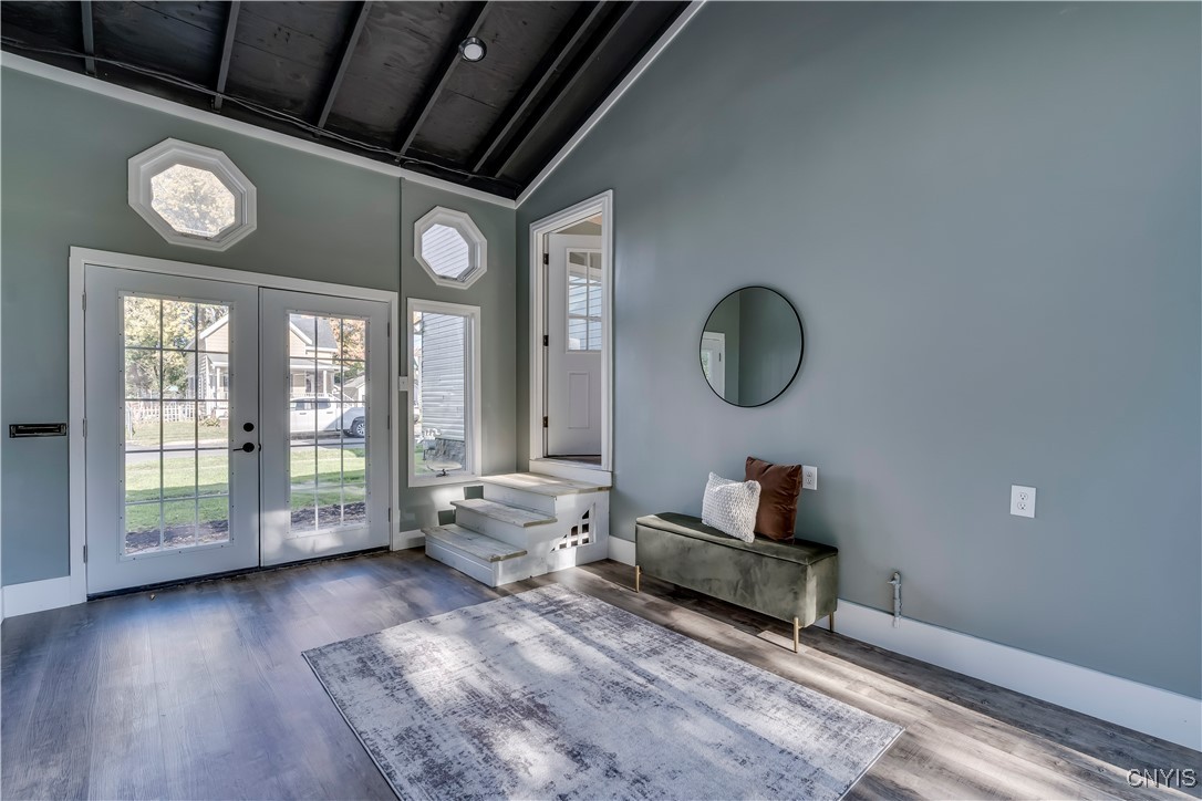 1005 Superior Street