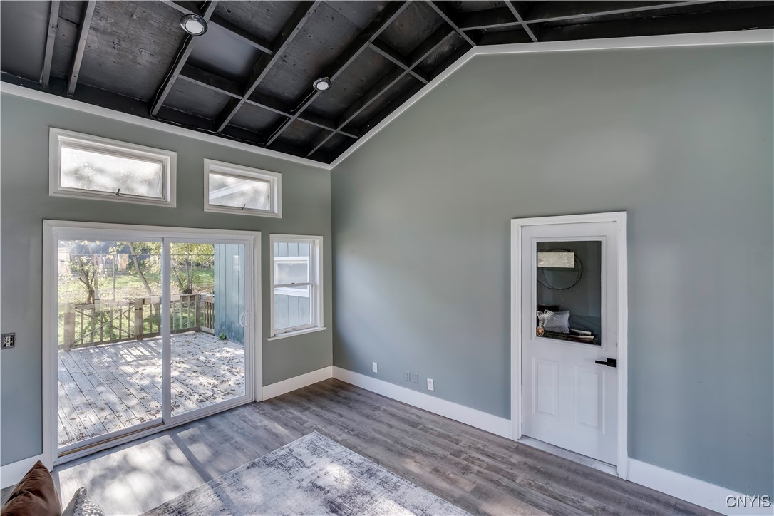 1005 Superior Street