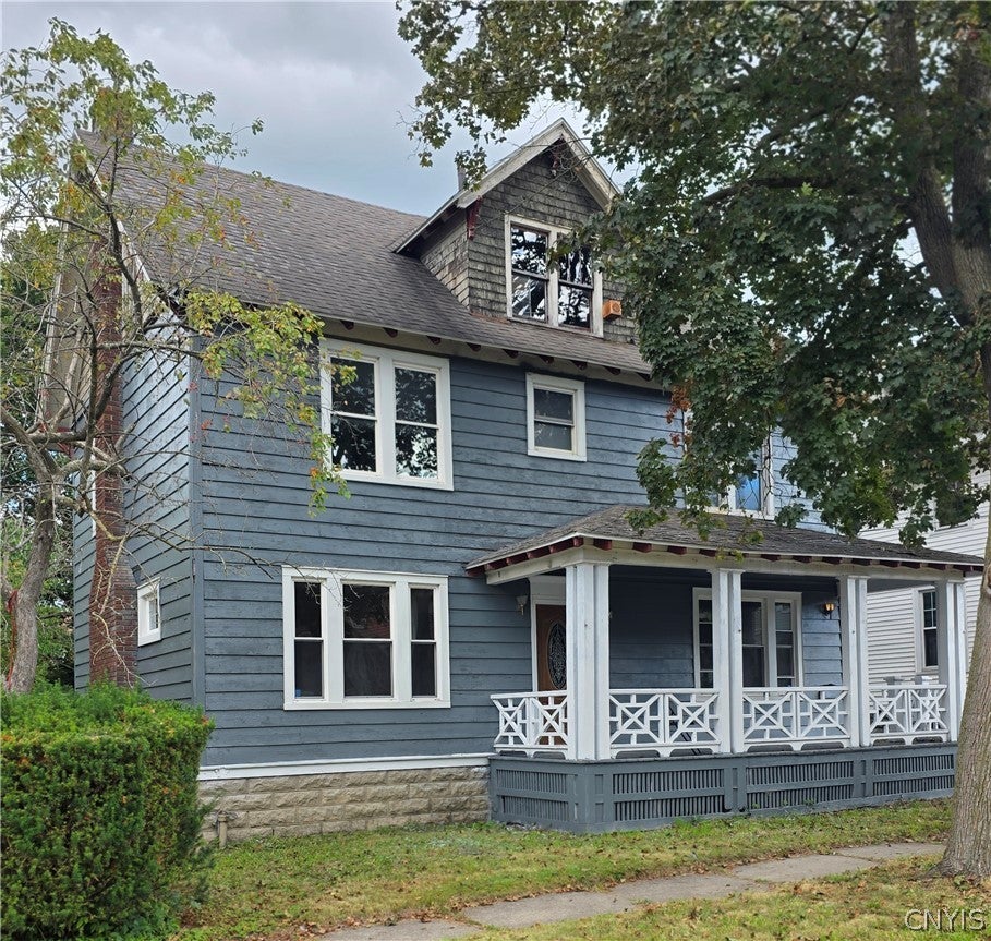 41 Emerson Avenue