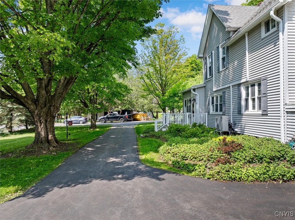 53 University Avenue, Hamilton, New York image 46