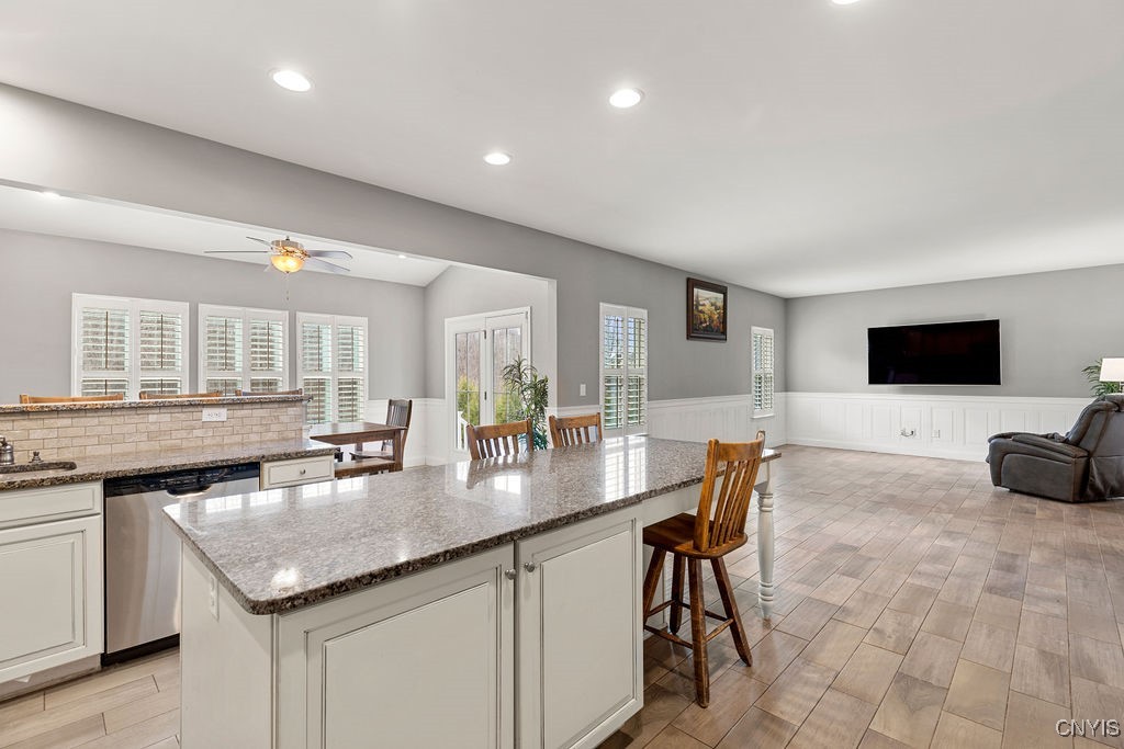 8490 Melo Circle, Clay, New York image 24