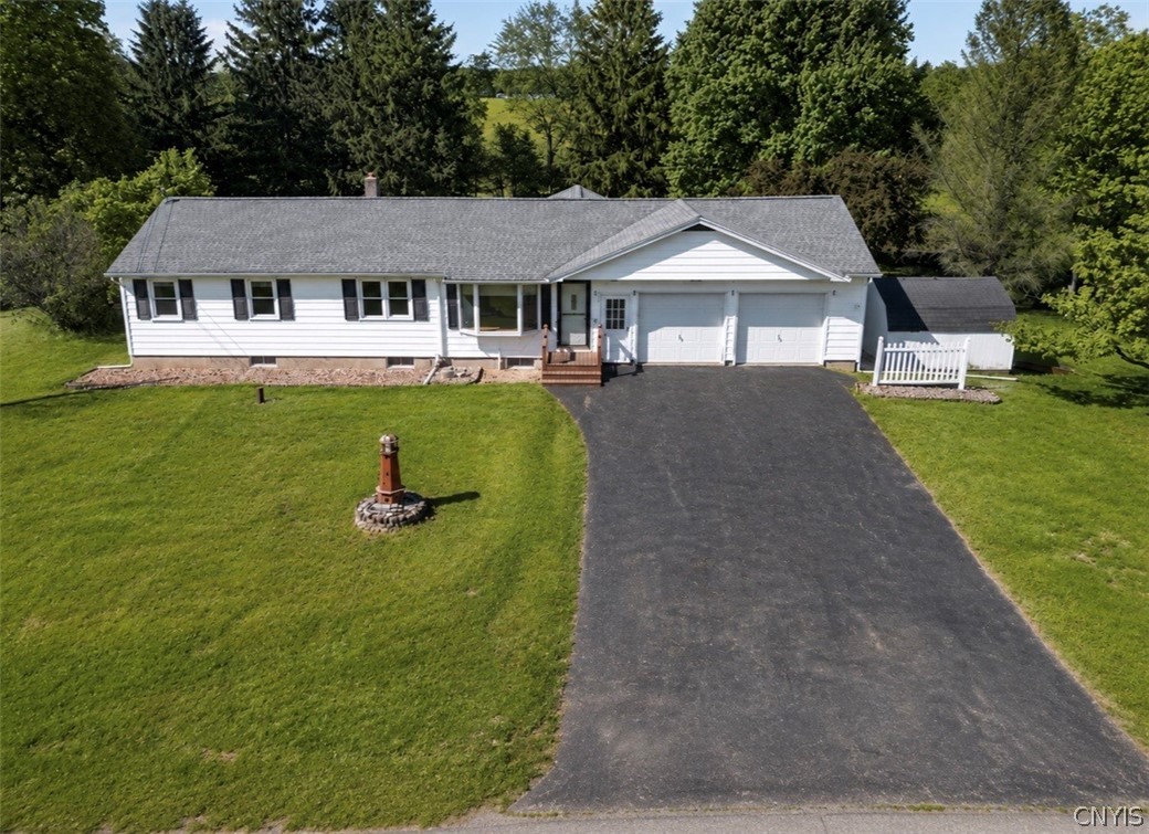 42 Hillview Dr