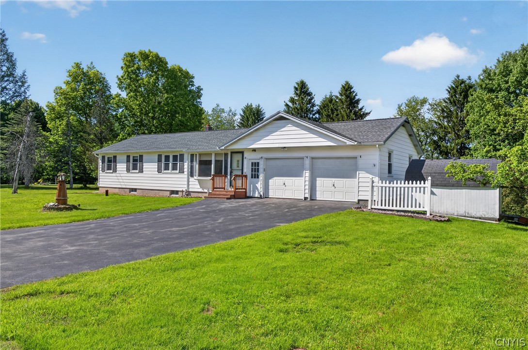 42 Hillview Dr