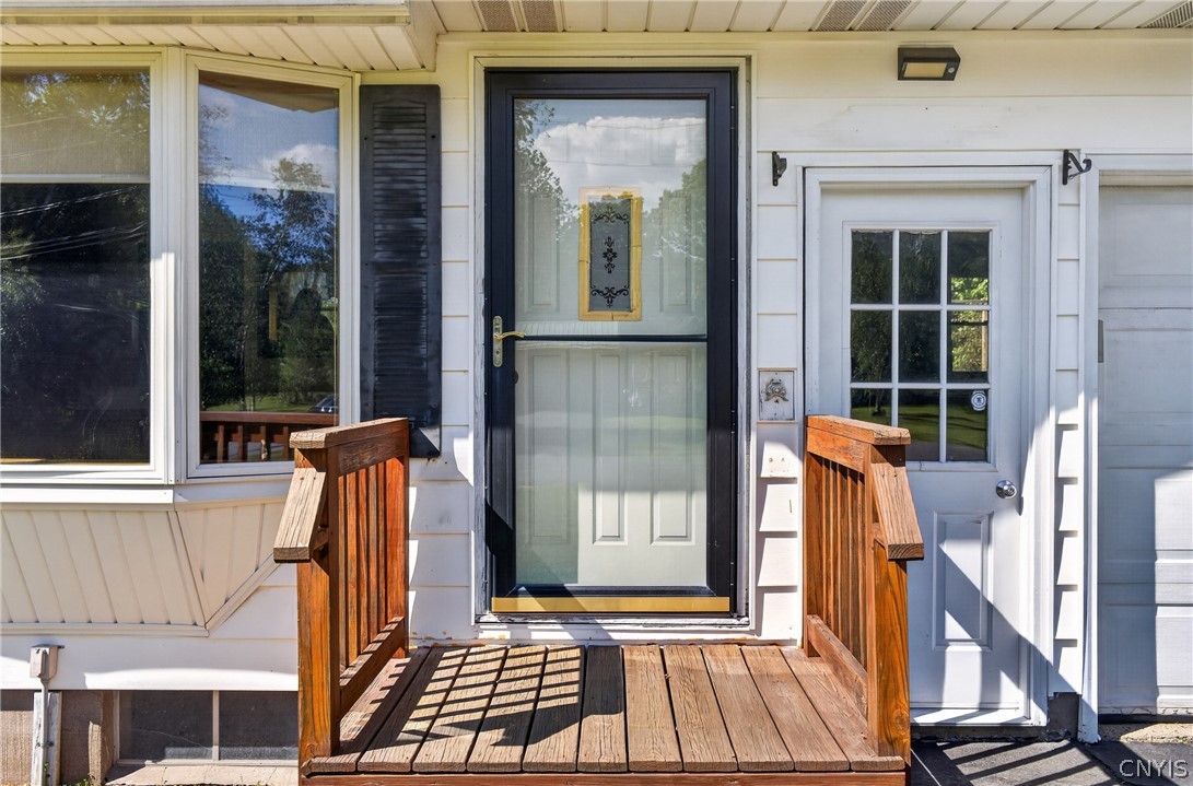 42 Hillview Dr