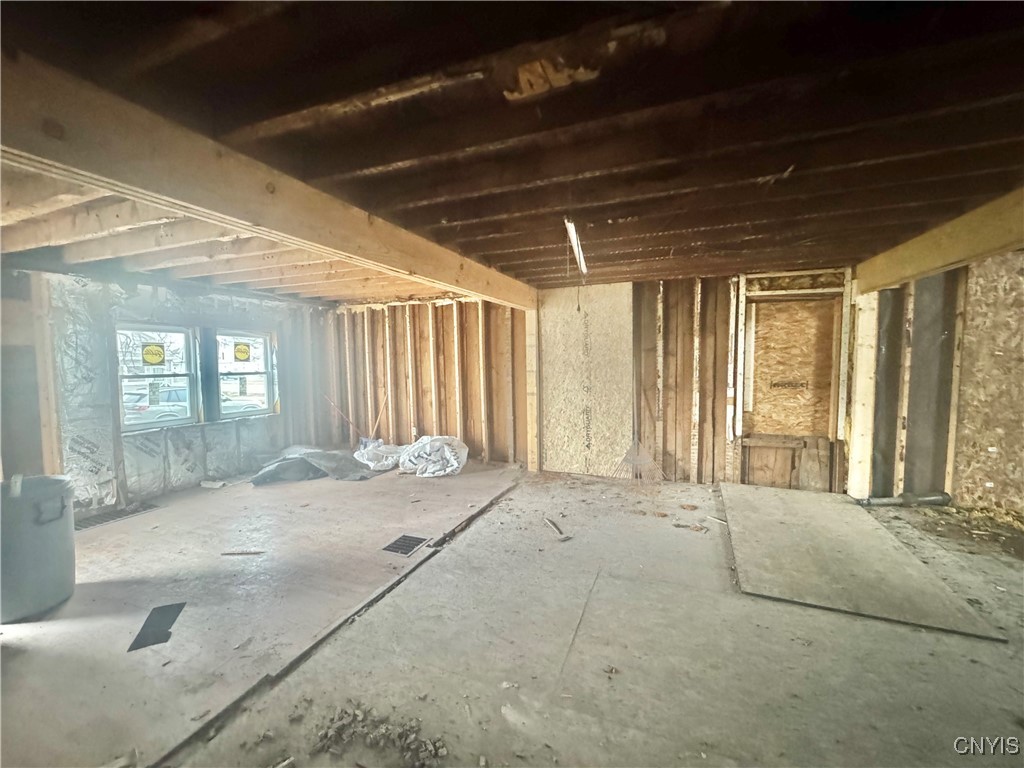 75 E 10 1/2 Street