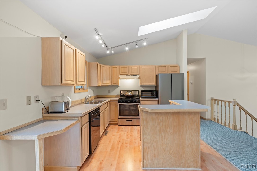 205 Pleasant Avenue, Hastings, New York image 7