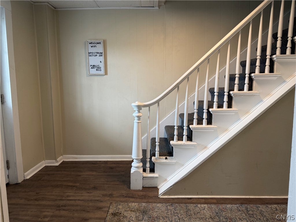 189 W 3rd Street