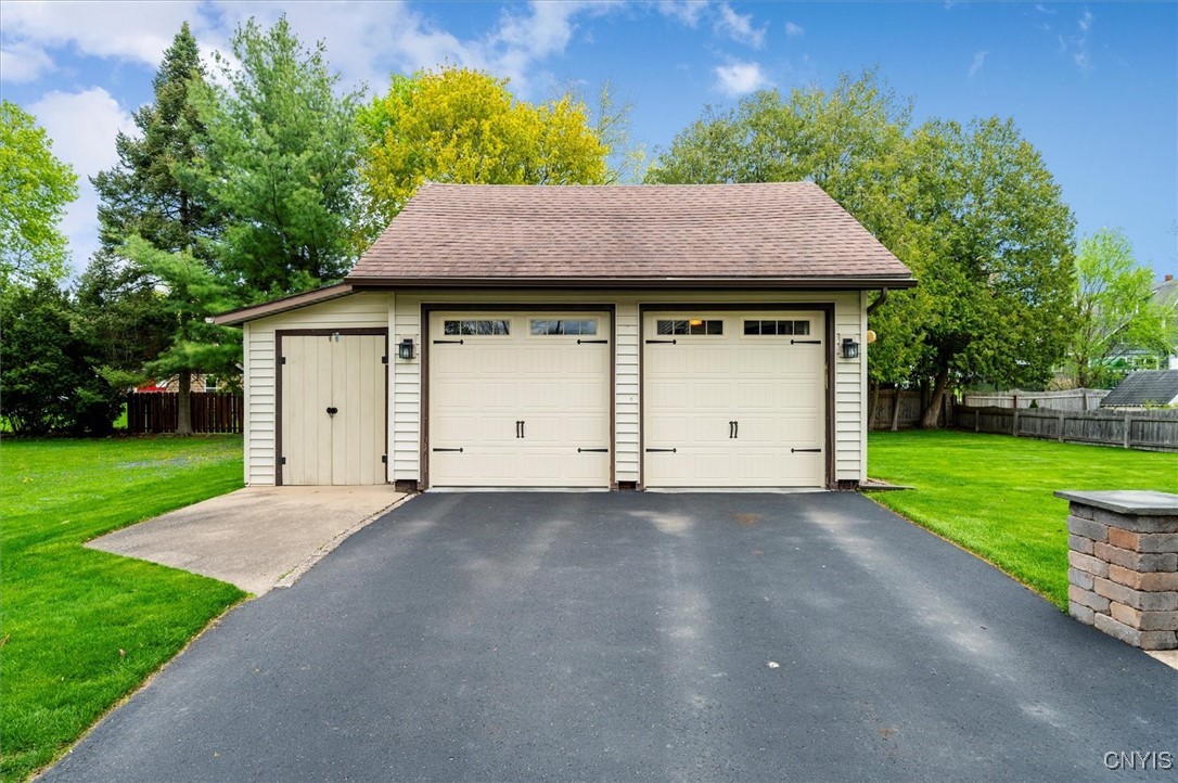 138 E Noyes Boulevard, Vernon, New York image 9