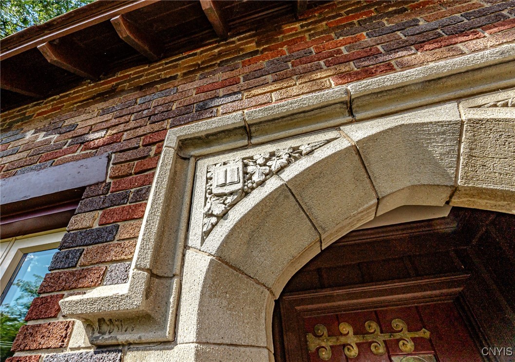 1503 N George Street