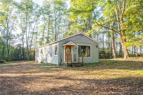 6858 Fairway Drive Westmoreland NY 13490