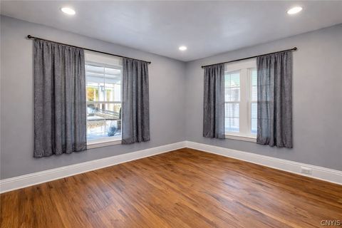 Photo of 15 School Street, Auburn, NY 13021 (MLS # S1661576)