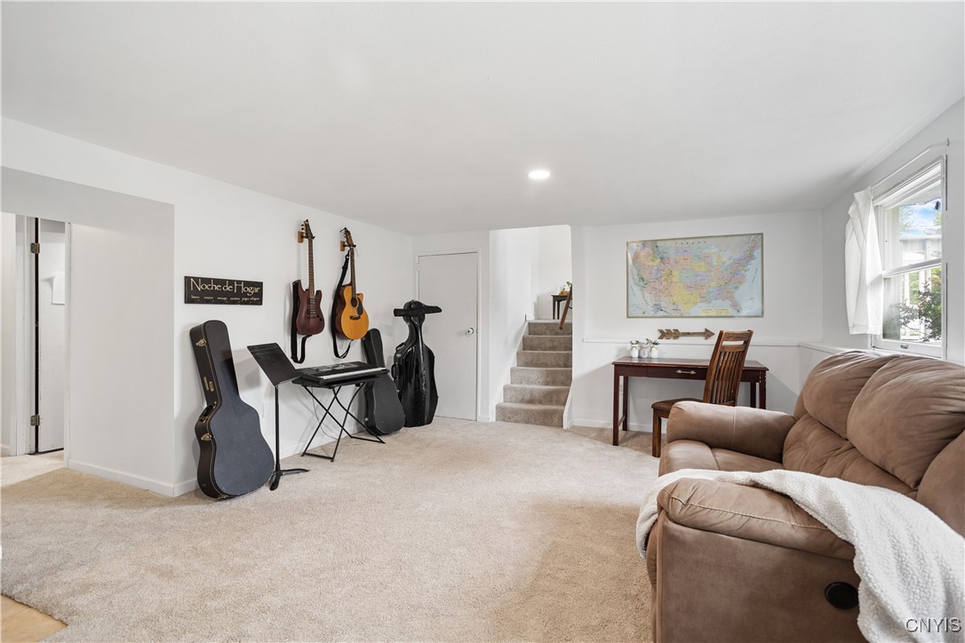 4229 Hunting Creek Drive, Clay, New York image 32