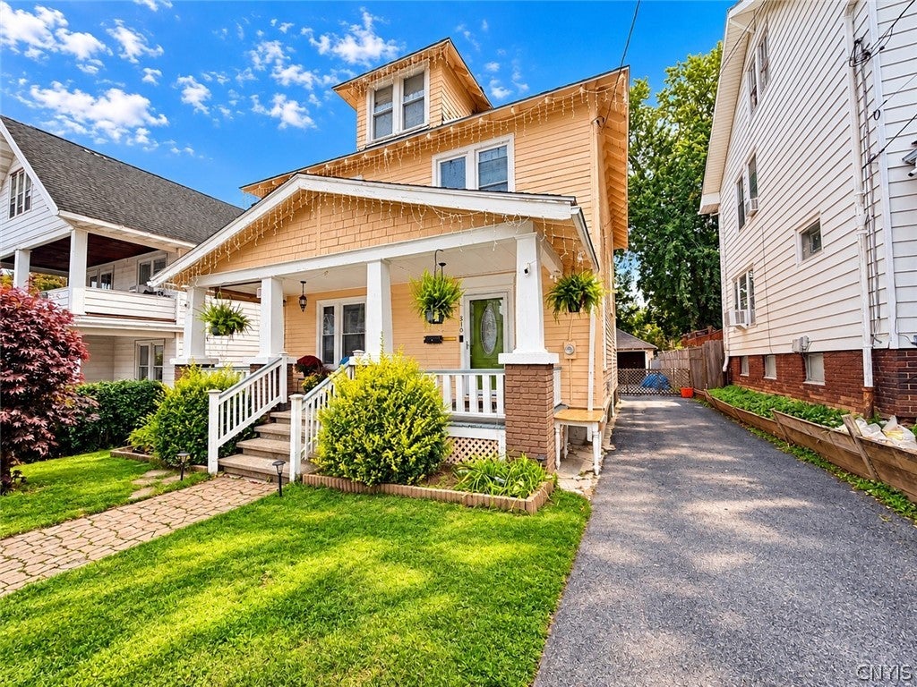 810 Sherman Place