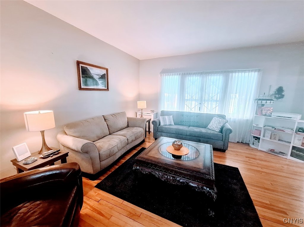 7 Genesee Court, Utica, New York image 12
