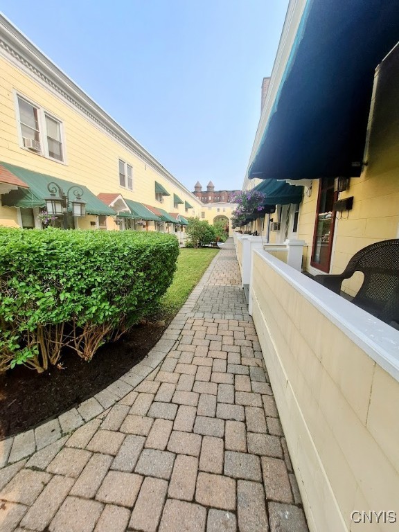 7 Genesee Court, Utica, New York image 9