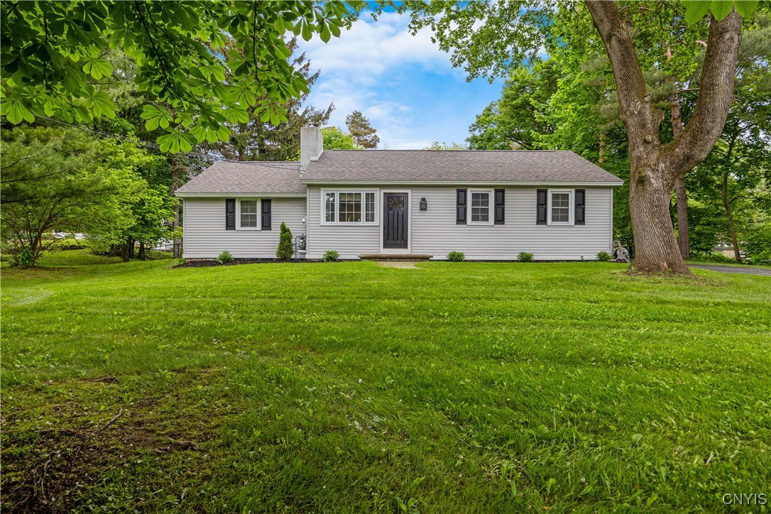 209 Churchill Lane, Manlius, New York image 1