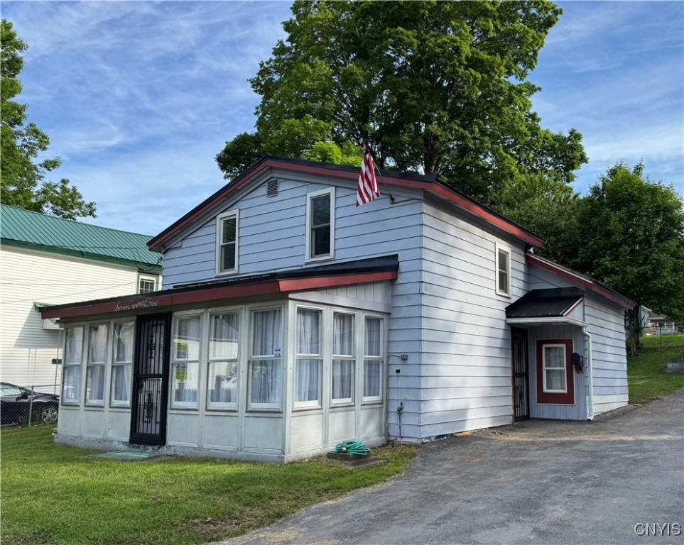 725 Emery Street, Fulton, New York image 3