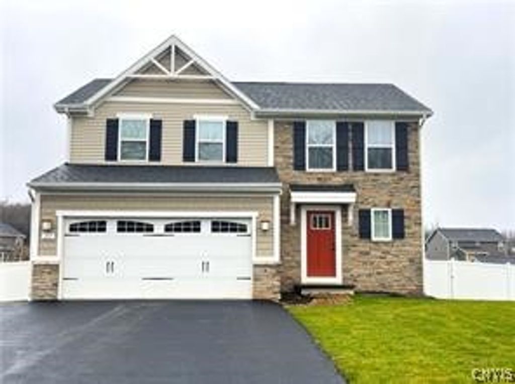 Photo of 113 Weeping Willow Way, Camillus, NY 13031 (MLS # S1661272)