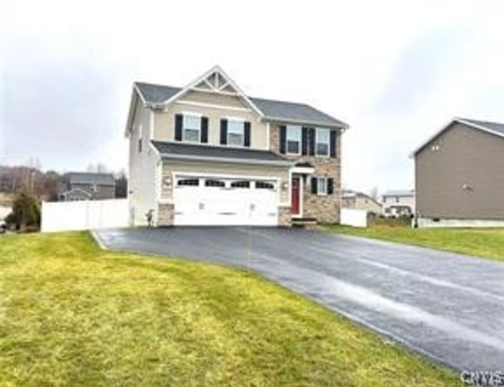 Photo of 113 Weeping Willow Way, Camillus, NY 13031 (MLS # S1661272)