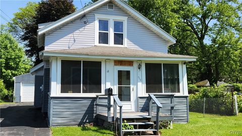308 Richfield Boulevard Mattydale NY 13211