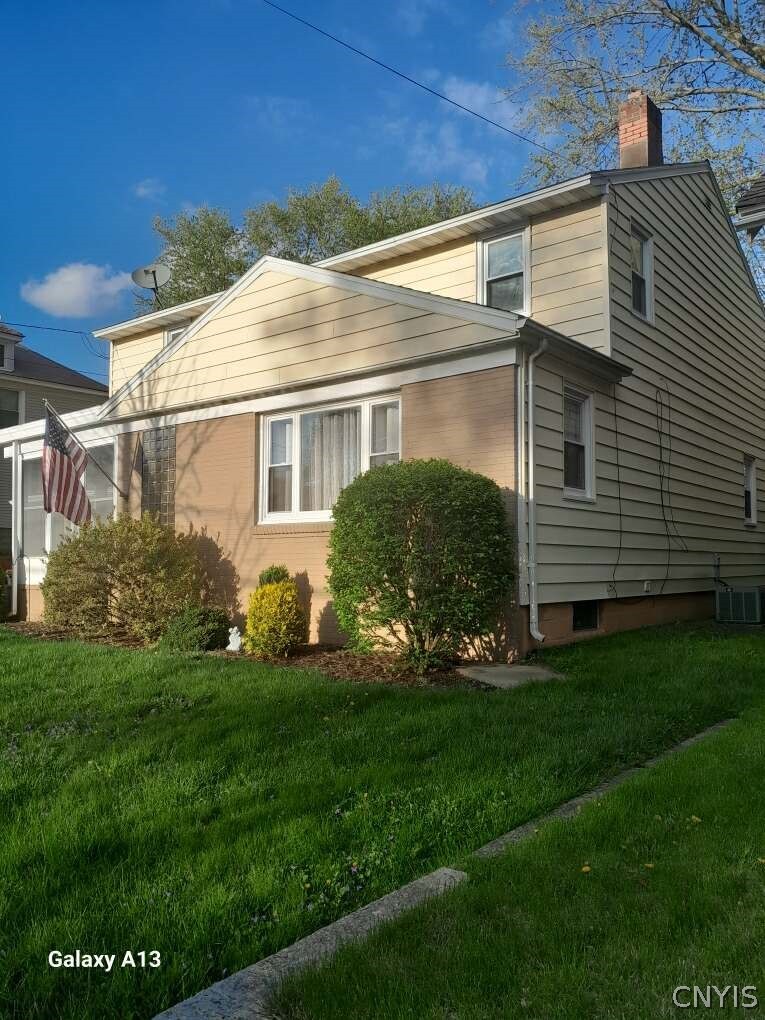 222 Lillian Avenue 24