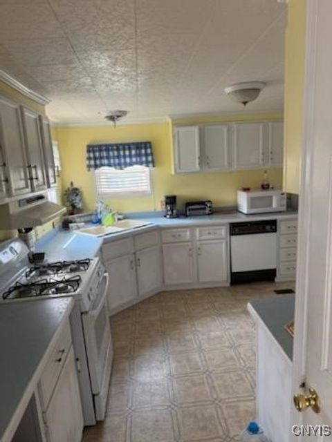 Tiny photo for 222 Pazdur Blvd West Blvd, Rome, NY 13440 (MLS # S1655710)