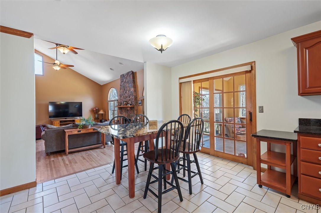 7698 Foxtail Pnes, Clay, New York image 13