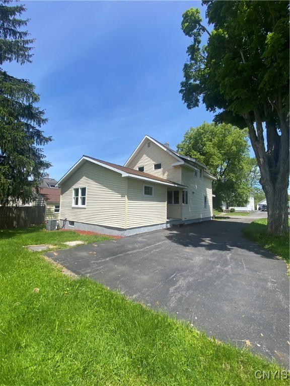 223 Primo Avenue, Sherrill, New York image 5