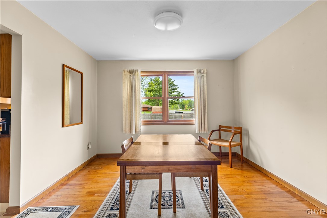 8322 Parker House Path, Cicero, New York image 15