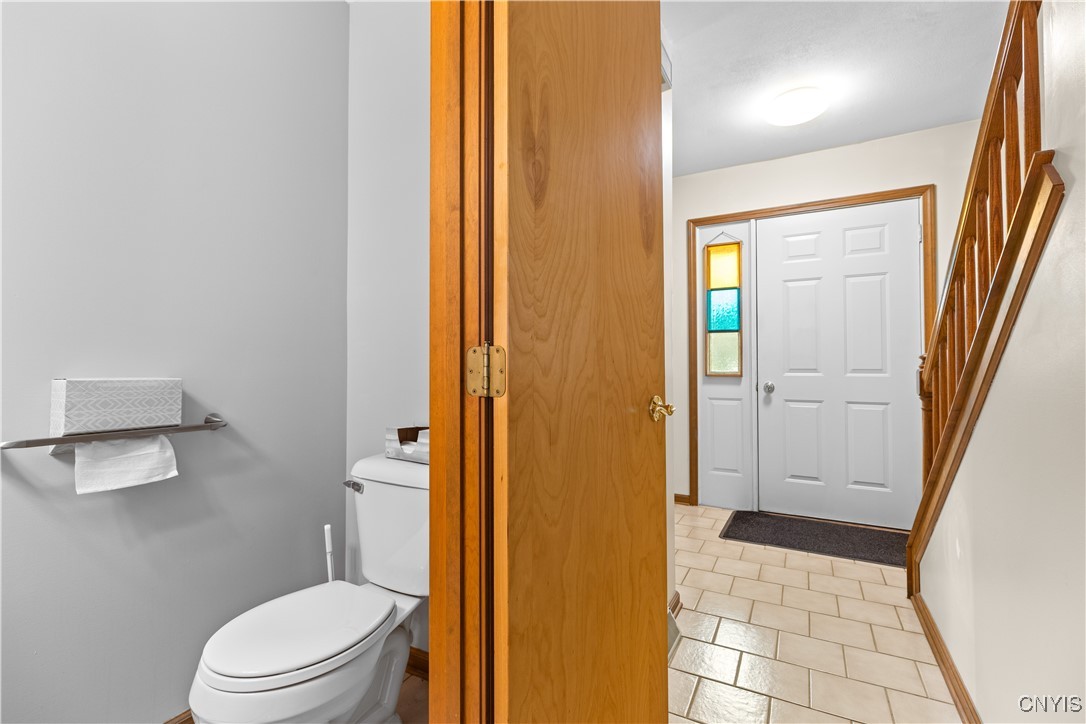 8322 Parker House Path, Cicero, New York image 8