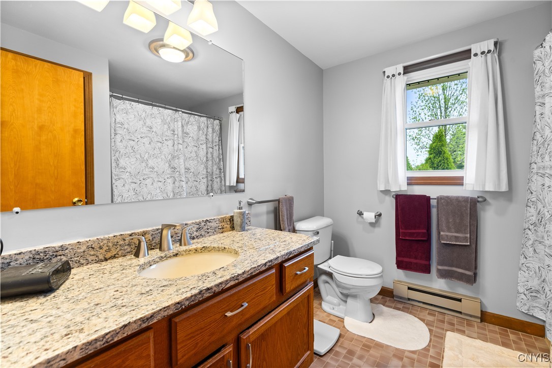 8322 Parker House Path, Cicero, New York image 20