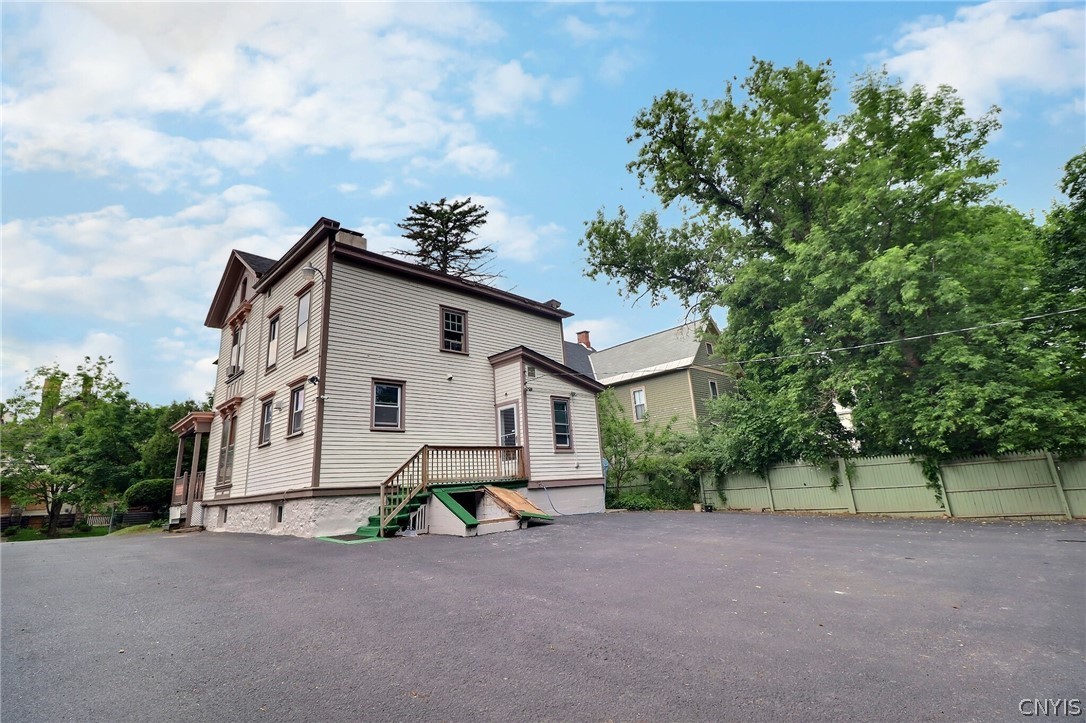 19 Jewett Place