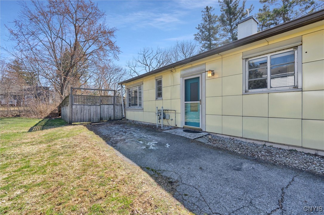 121 Manor Drive, Syracuse, New York image 33