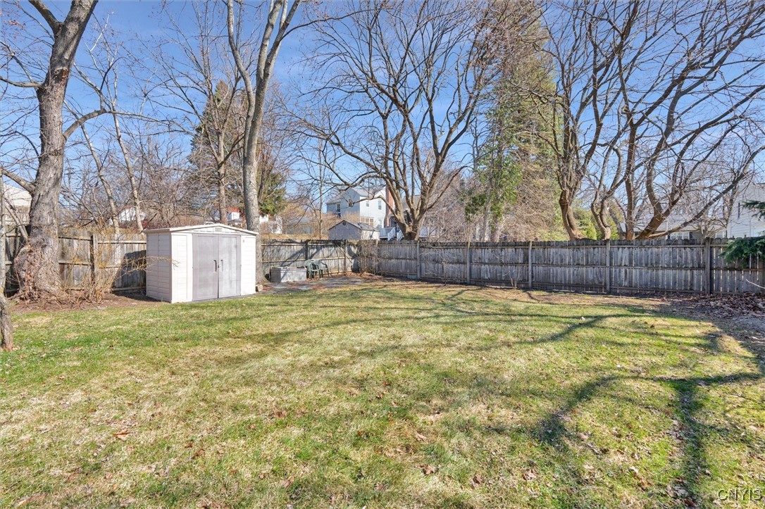 121 Manor Drive, Syracuse, New York image 36